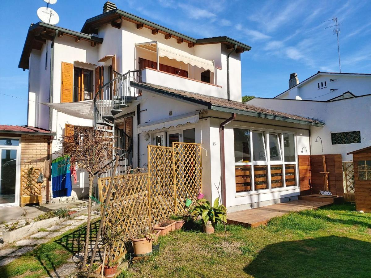 Charming House In Marina Di Ravenna With Fenced Garden Villa Exterior foto